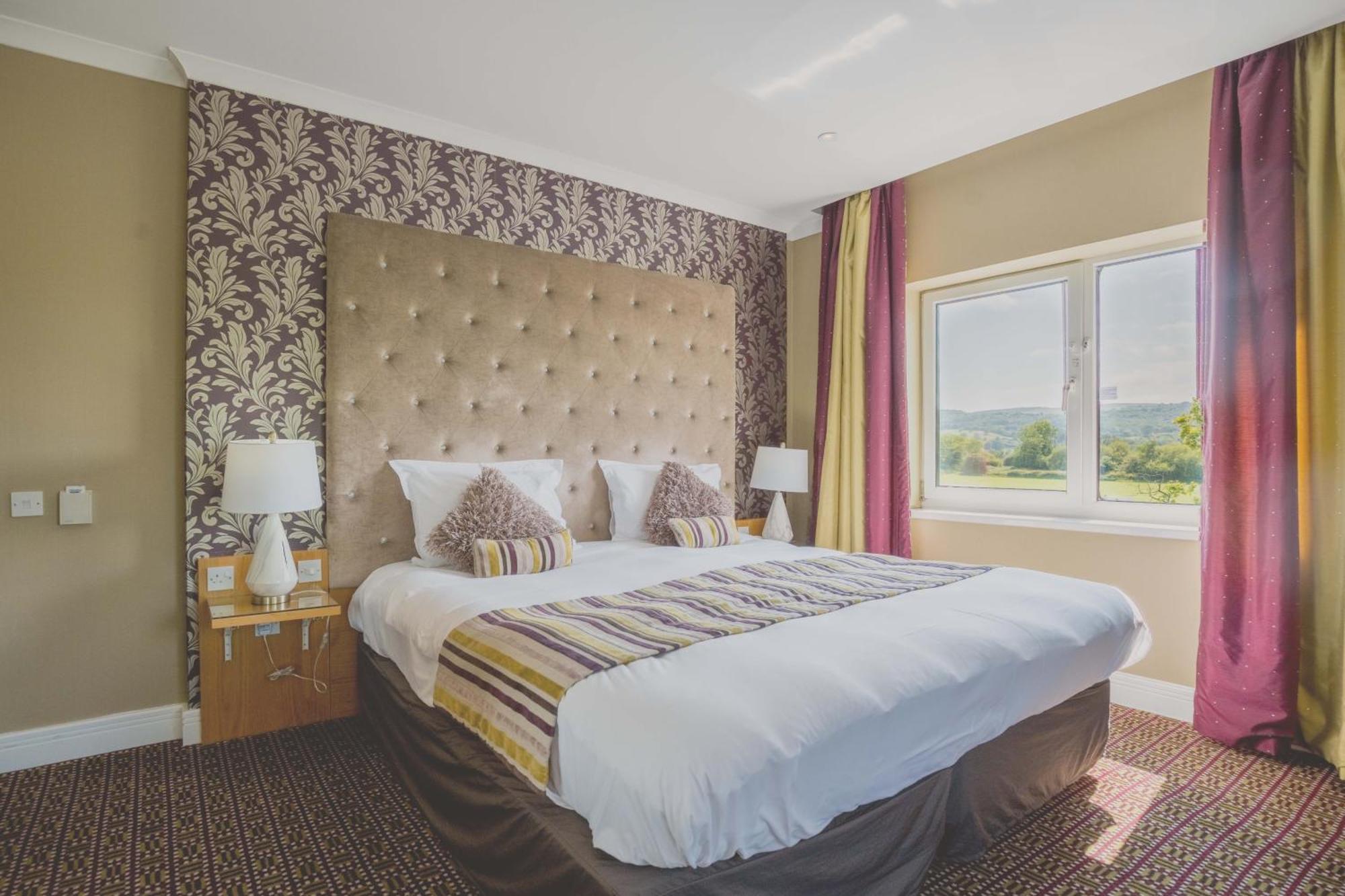 The Plough Inn Llandeilo Extérieur photo