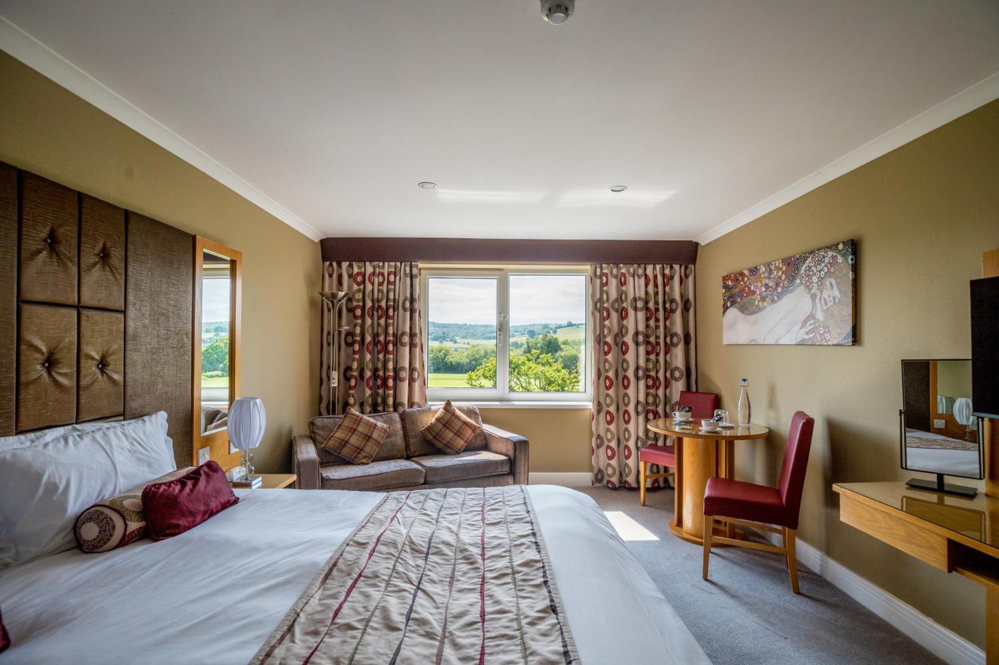 The Plough Inn Llandeilo Extérieur photo