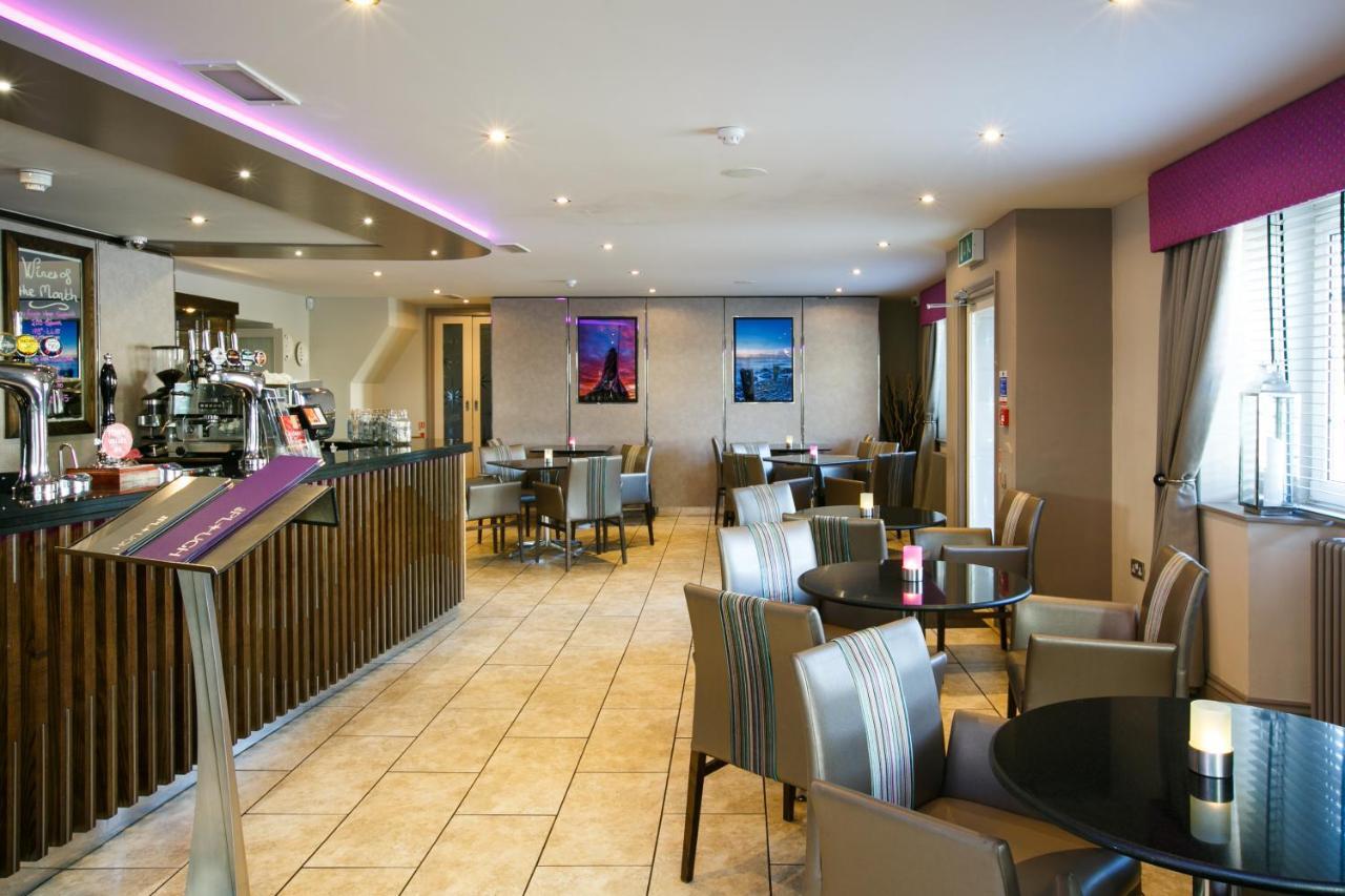 The Plough Inn Llandeilo Extérieur photo